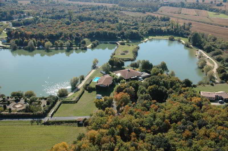 Les Jardins Du Lac Trizay Exterior foto